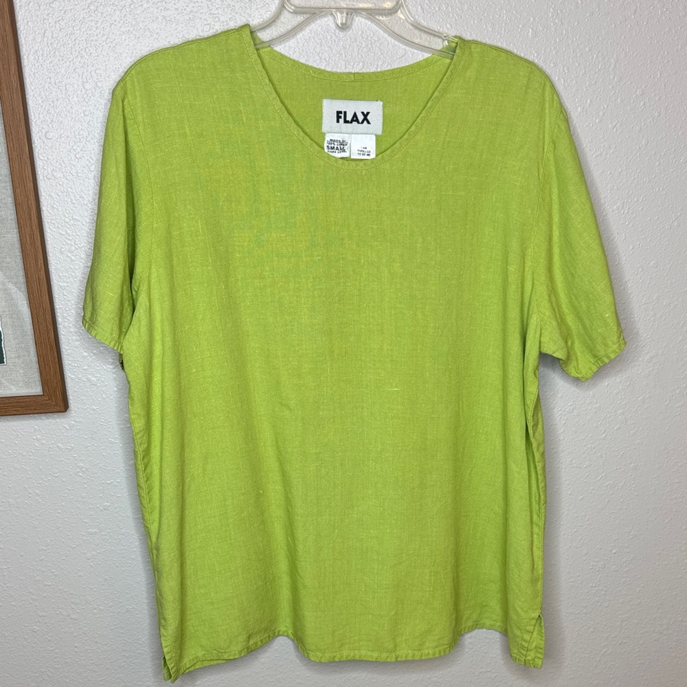 FLAX Women’s Lime Green Short Sleeve Linen Tee‎ with side slits - small
